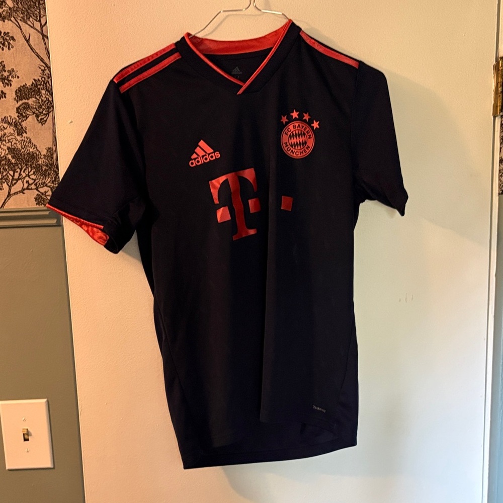 Bayern Munich Jersey Soccer (football)